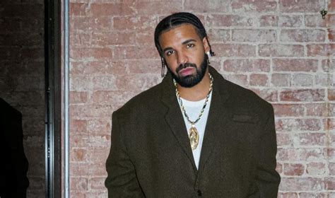 nude do drake|Drake responds to his nudes being leaked just hours ago